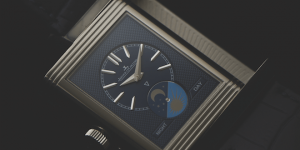 Luxury watches from SIHH 2017: Jaeger-LeCoultre introduces the Reverso Tribute Moon with silver and blue dials