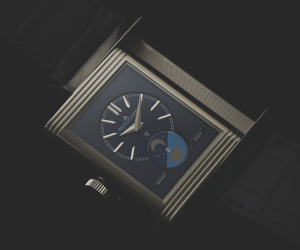 The Jaeger-LeCoultre Reverso Tribute Moon's dark blue dial